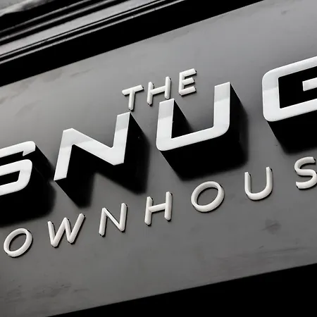 The Snug Townhouse 3*