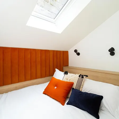 The Snug Townhouse