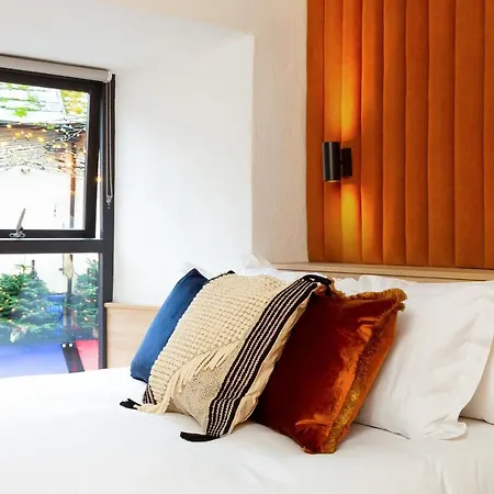 The Snug Townhouse Hotel Galway