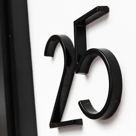 酒店 The Snug Townhouse