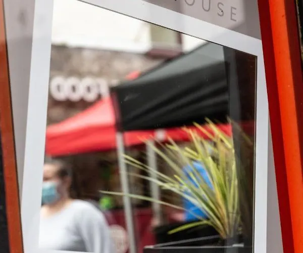 The Snug Townhouse 3* Galway