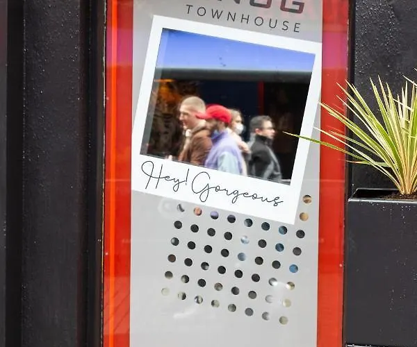 Hotel The Snug Townhouse