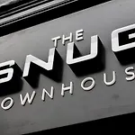 The Snug Townhouse 3*