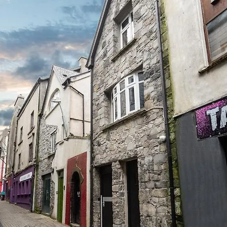 Ξενοδοχείο The Snug Townhouse 3*